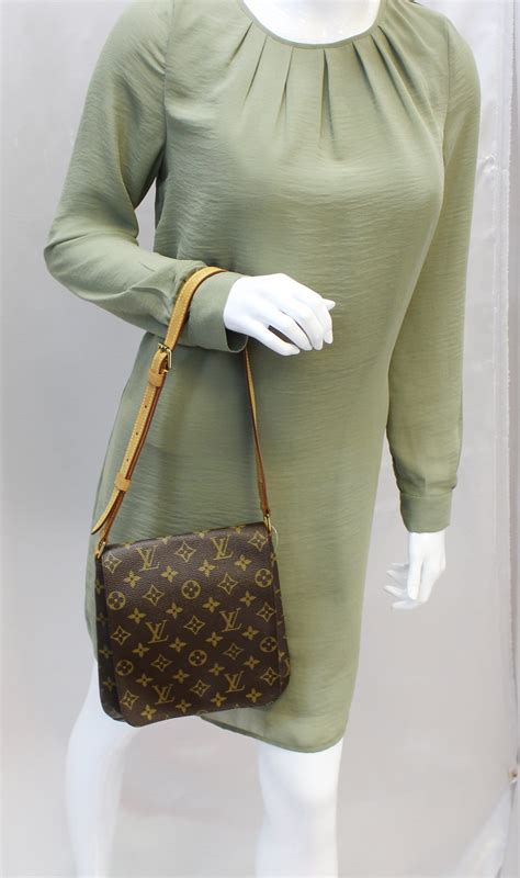 Louis Vuitton Musette Salsa Short